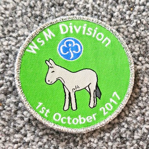 46 girlguiding / Scout Badge/Patch Green Circular with Donkey Image