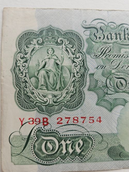 Vintage Bank of England One Pound Note Y39B 278754 — image 1