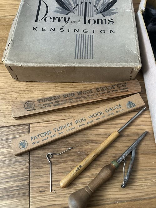 Vintage Derry & Toms Kensington Rug Making Kit - Wool Tools & Yarn Box — image 5
