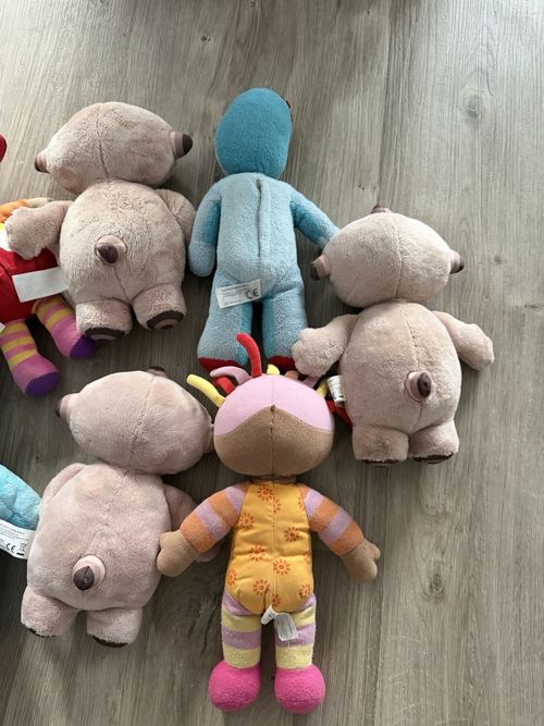 BBC In the Night Garden 7 Plush Soft Toy Bundle Igglepiggle Upsy Daisy — image 6