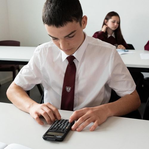 Casio ✅ FX-991CW Advanced Scientific Calculator A/AS Level Maths 540+ Funcs — image 3