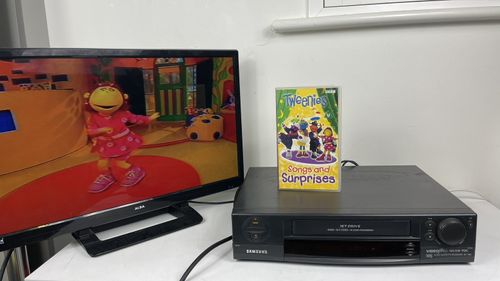 Samsung SV-140i Video Plus VHS Recorder/Player Black- Fully Working - no remote — image 3
