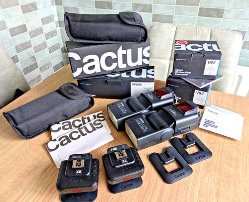 Cactus RF60X Wireless Flashes And VII Wireless Transceivers Boxes And Manuals
