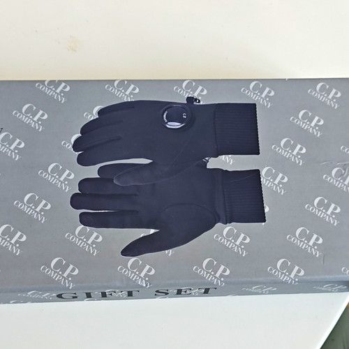 C.P. Company Men's Black Knit Synthetic Stretch Warm Wrist Gloves One Size
