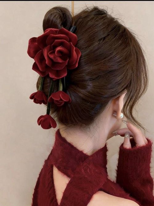 Women’s Red Rose Flower Claw Clip 10cm Fabric & Plastic Hair Accessory — image 6