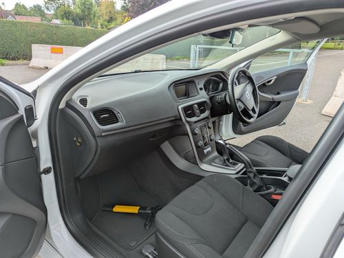 Volvo V40 ft — image 6