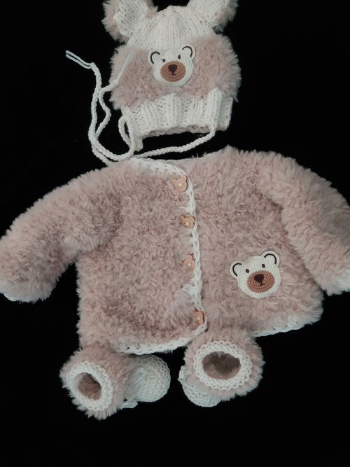 lillbees hand knitted beige cream  faux fur bear baby set jacket hat shoes 0/3m — image 9