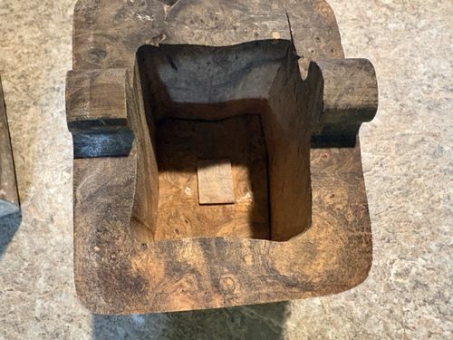 Vintage Buckeye Burl Hand Cut Puzzle/Secret Compartment.  — image 3