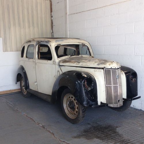 1952 ford prefect 5 window coupe — image 2