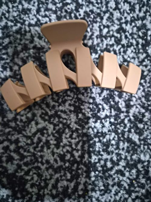 Beige Plastic Hair Claw Clip with Teeth, Rectangle Shape, 10cm, Women