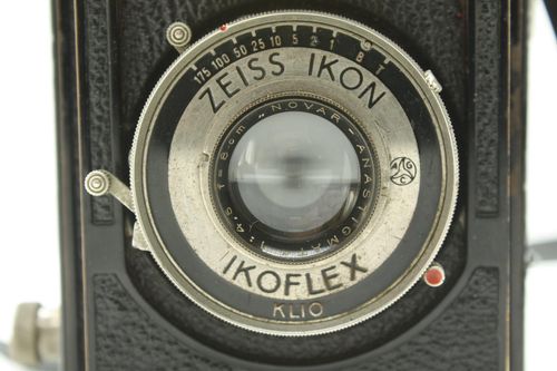 Zeiss Ikon Ikoflex 850/16K Medium Format Twin Lens Reflex — image 5