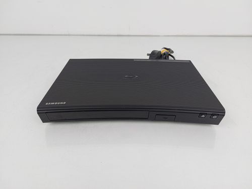 Samsung BD-J5500 Smart 3D DVD Blu-Ray Player With Remote — image 2