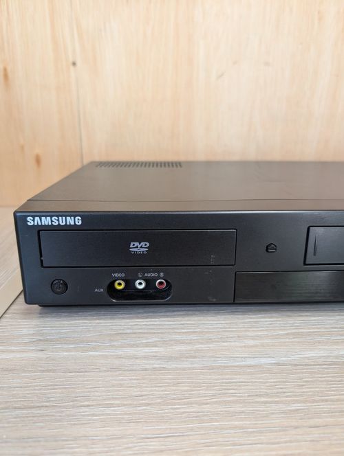 Samsung DVD-V6800 VCR DVD Player 6 Head Hi-Fi Stereo Composite Video Recorder — image 2