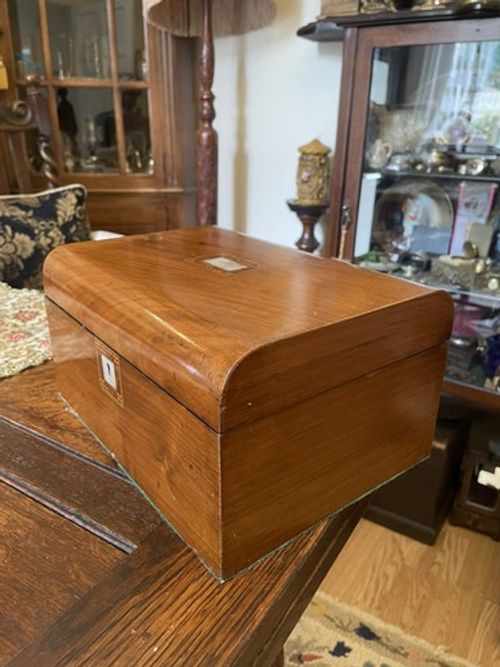 Antique Victorian walnut box Mother Of Pearl escutcheon Inlay Jewellery box 