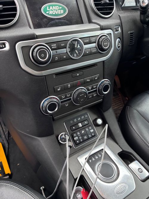 Land Rover Discovery 4 SX SDV6 3.0 — image 8