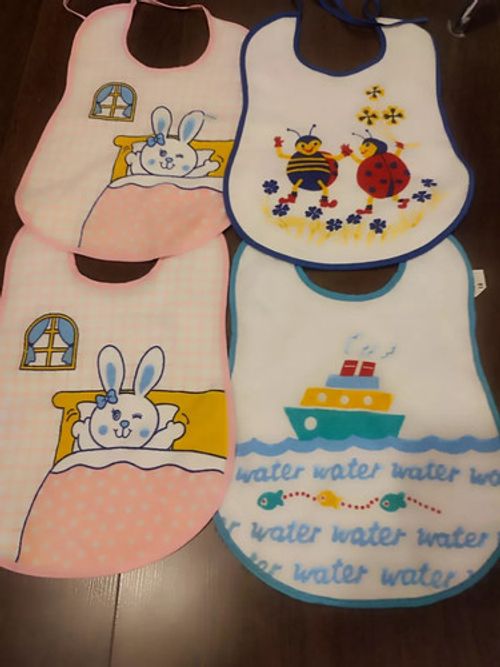 4 x BABYDAYS 100% COTTON Double Layered Baby Bibs - (4 x Bibs in Total )