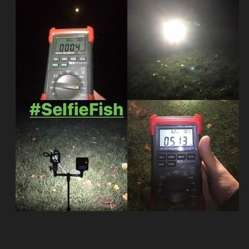 SelfieFish upgrade self take kit, Inc Buzz Bar, LED light, 2x thread adapters. — image 12