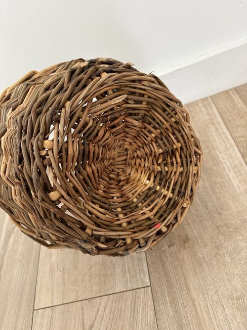 Rustic Hand Woven Wicker Fruit Basket Raised Centre Decorative Willow Bowl Pot — image 7