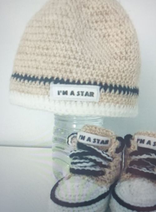 BABY CROCHET SHOES And HAT YOUR BABY'S NAME HANDMADE TRAINERS SNEAKERS BEIGE — image 2