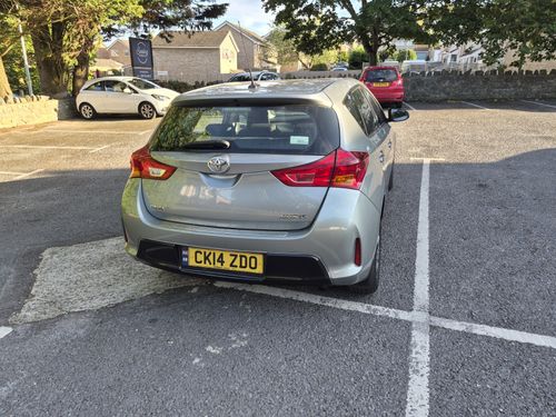 Toyota Auris Icon D4D — image 4