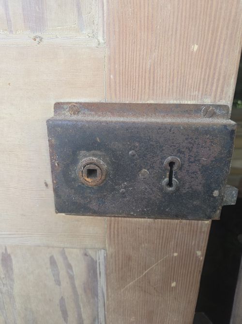 Original Edwardian 4 Panel Pine Internal Doors – Antique Period Doors – Pair — image 4