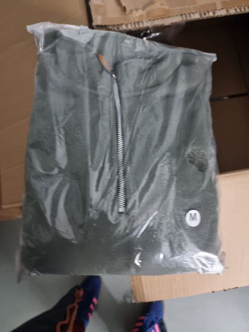 40 Piece TikTok Clothing Bundle Wholesale Job Lot — image 4