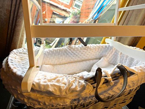White Wicker Oval Moses Basket Portable with Carry Handles and Stand