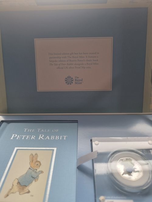 The Tale of Peter Rabbit Limited Edition 50p Silver Proof Coin and Book Gift Box — image 5