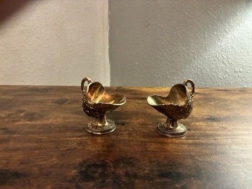 Pair Silver Plate Open Salt Cellars with Handles Salt & Pepper Cellars/Shakers