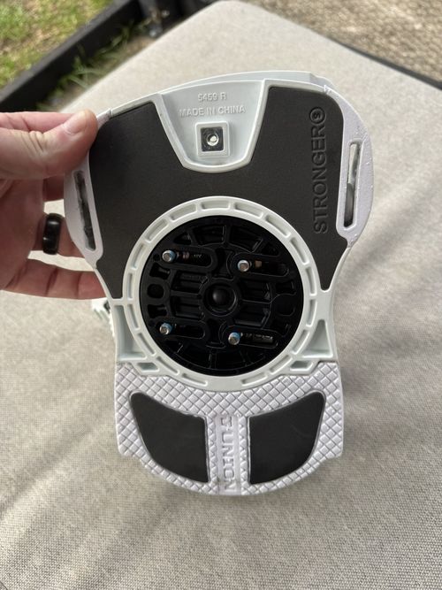 Union Force Snowboard Bindings - immaculate Condition — image 8