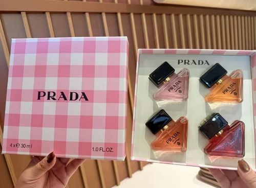 Prada Paradoxe Eau de Parfum Gift Set 4*30ml Women's Perfume — image 3