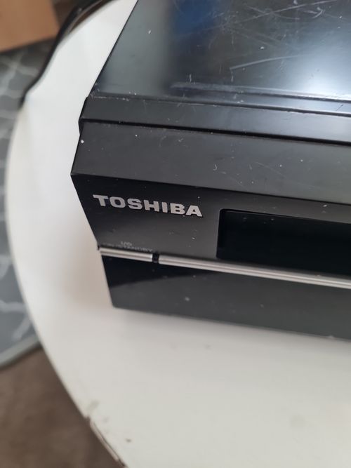 Toshiba DVR19DTKB DVD Video Cassette Recorder Combo VHS VCR HDMI Faulty Parts — image 2