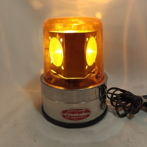 Vintage North American Signal Co. Action-LITE Revolving Amber Light Model BB - M