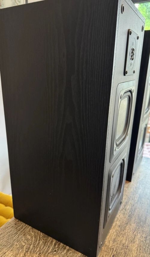 Sony Amplifier F410R with Remote - Sony CDP-XE330 Sony 141 ES Matching Speakers  — image 3
