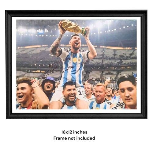 Lionel Messi Hand Signed Argentina World Cup 16x12 Photo PSA Approved Card & COA