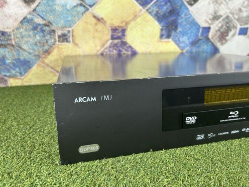 Arcam FMJ BDP300 Blu-Ray Player 3D With Remote Control *MISSING FEET* — image 3
