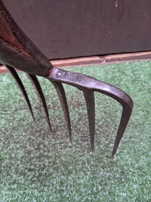 Vintage Garden Fork Spear & Jackson 5 Prong Fork Wood D Block Handle (#160) — image 8
