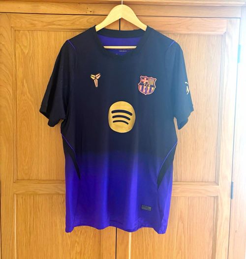 Nike Barcelona 3rd Shirt Black/Purple Short Sleeve Adults Size L