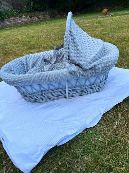 Clair de Lune Grey Palm Moses Basket with Hood, Oval, Boys & Girls