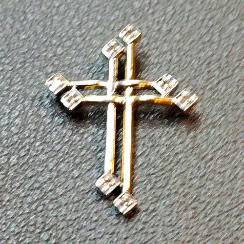 Christianity Holding Cross Pendant 8 Diamonds Crucifix Charm 9ct Solid Gold — image 1