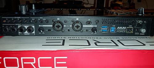Akai Force Groovebox Sampler Synth Drum machine MIDI beats sequencer MPC SSD — image 9