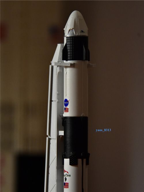 1:233 Scale SpaceX Model Falcon 9 Dragon Aerospace with Launch Tower — image 6