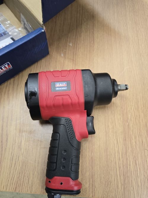 SEALEY GSA6000 3/8" SQ DRIVE COMPOSITE AIR IMPACT TWIN HAMMER — image 4