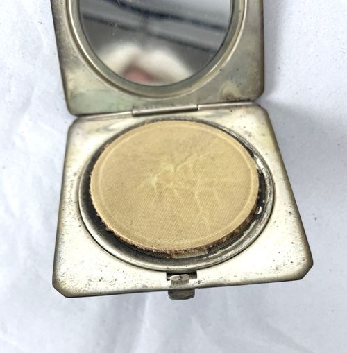 Vintage Birks Sterling Silver Powder Compact Mirror Engraved Initial D Monogram — image 9