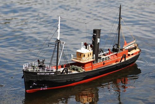 Milford Star Side Trawler 1:48 Scale Boat Kit - Caldercraft Classic Series — image 4