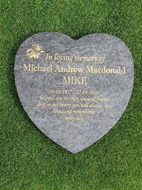 Personalised Memorial Plaque Stone Flat Memorial Stone Heart Grave Memorial — image 3