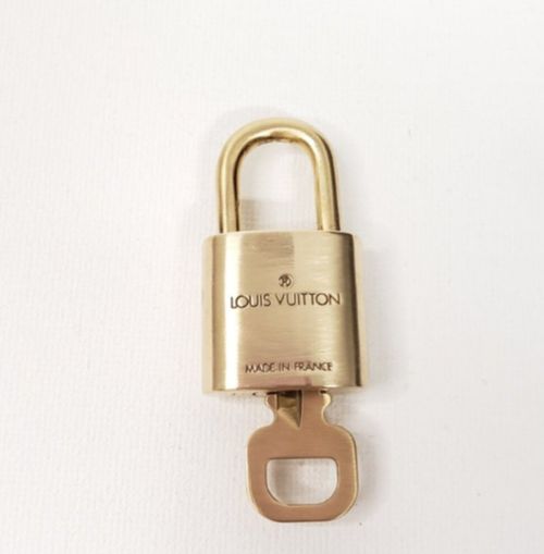 Authentic Louis Vuitton Gold Lock and Key Excellent Shiny — image 6
