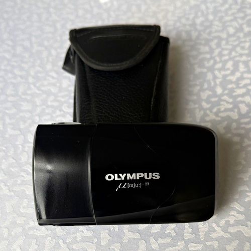 Olympus MJU II 35mm Camera – 35mm f/2.8 Lens - BATTERY LID SLIGHTLY BROKEN — image 7