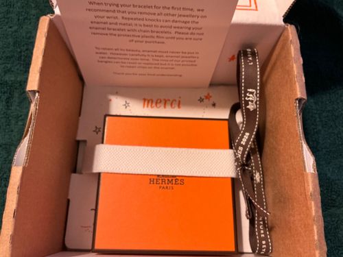 Hermès Clic H Cheval De Coeur Bracelet Black/Gold rrp £670.00 — image 9