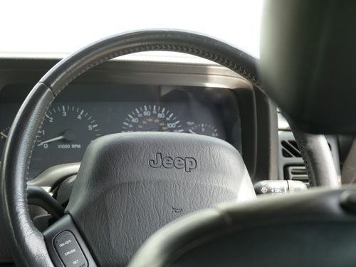Jeep Cherokee Orvis 4X4 XJ (2000) — image 19
